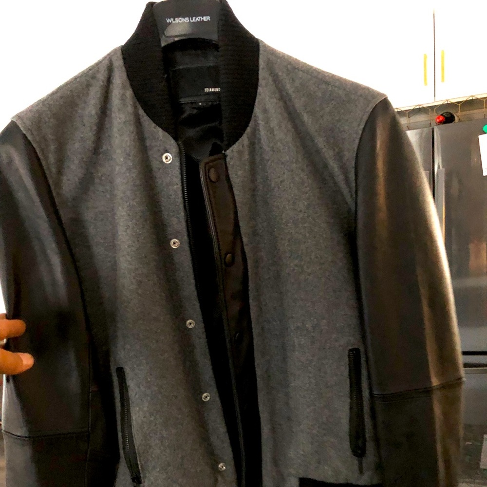 Bomber jacket